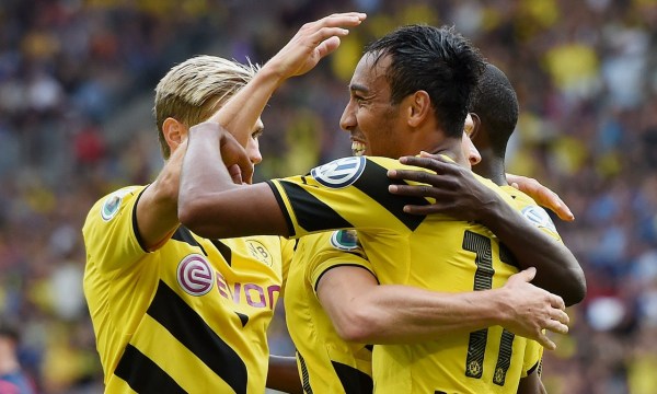 游网页版入口-赛地聚焦：德国杯窗口期热度飙升；夏洛特黄蜂绝杀压哨；质疑声仍在；临场指挥获称赞