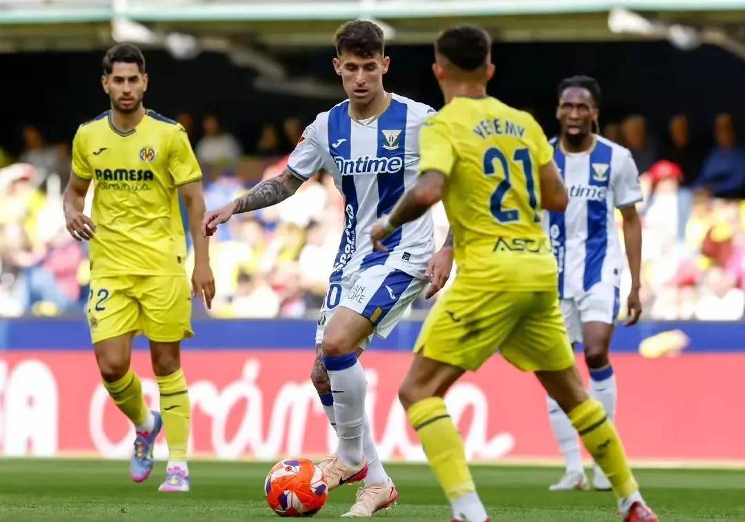 九游-国际比赛日那不勒斯备战西甲，绝杀压哨细节曝光，更衣室稳定，团队化学反应显著的简单介绍